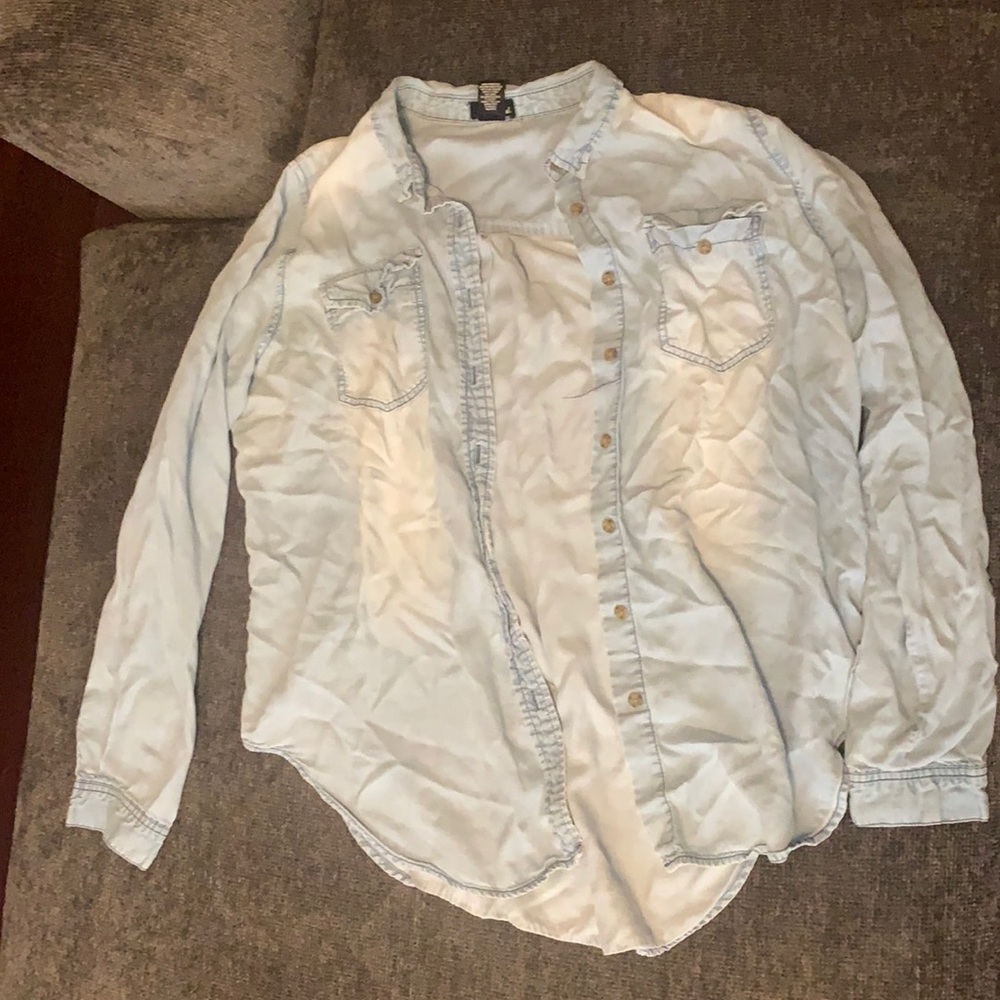 Women’s size large XL light blue button up shirt